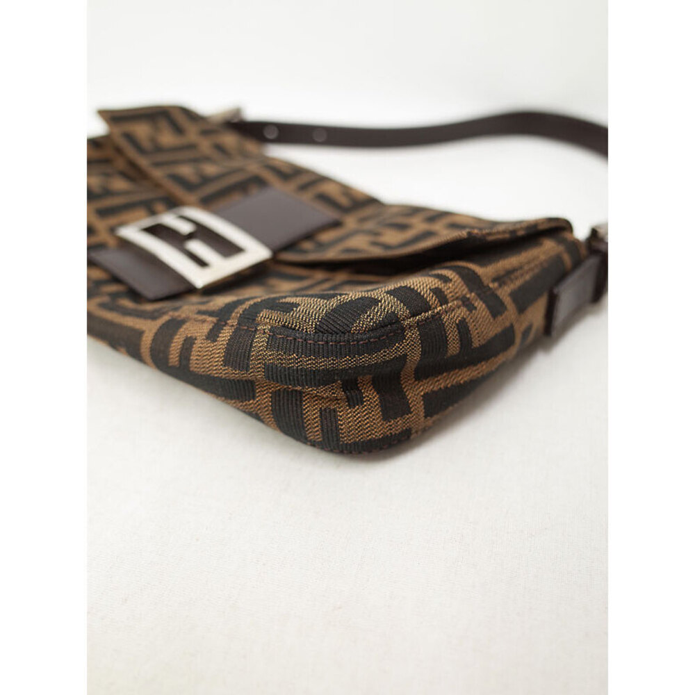 Fendi Zucca Baguette shoulder bag Brown - Picture 8 of 9